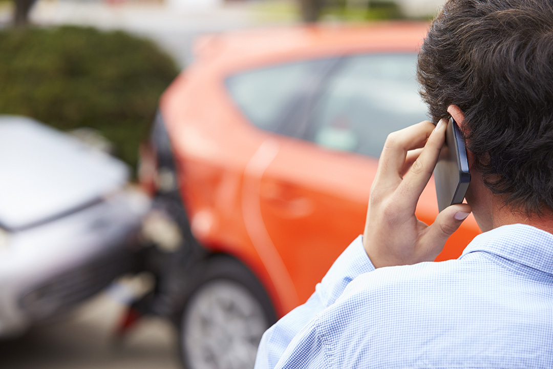 Calling for car repair after accident